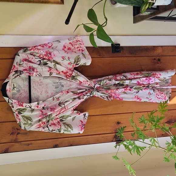 Floral Brie Robe O/S - Picture 1 of 4